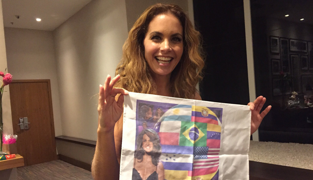 Lucero convive con fans