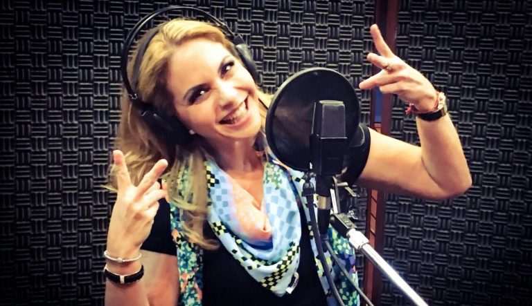 Lucero graba Carinha de Anjo