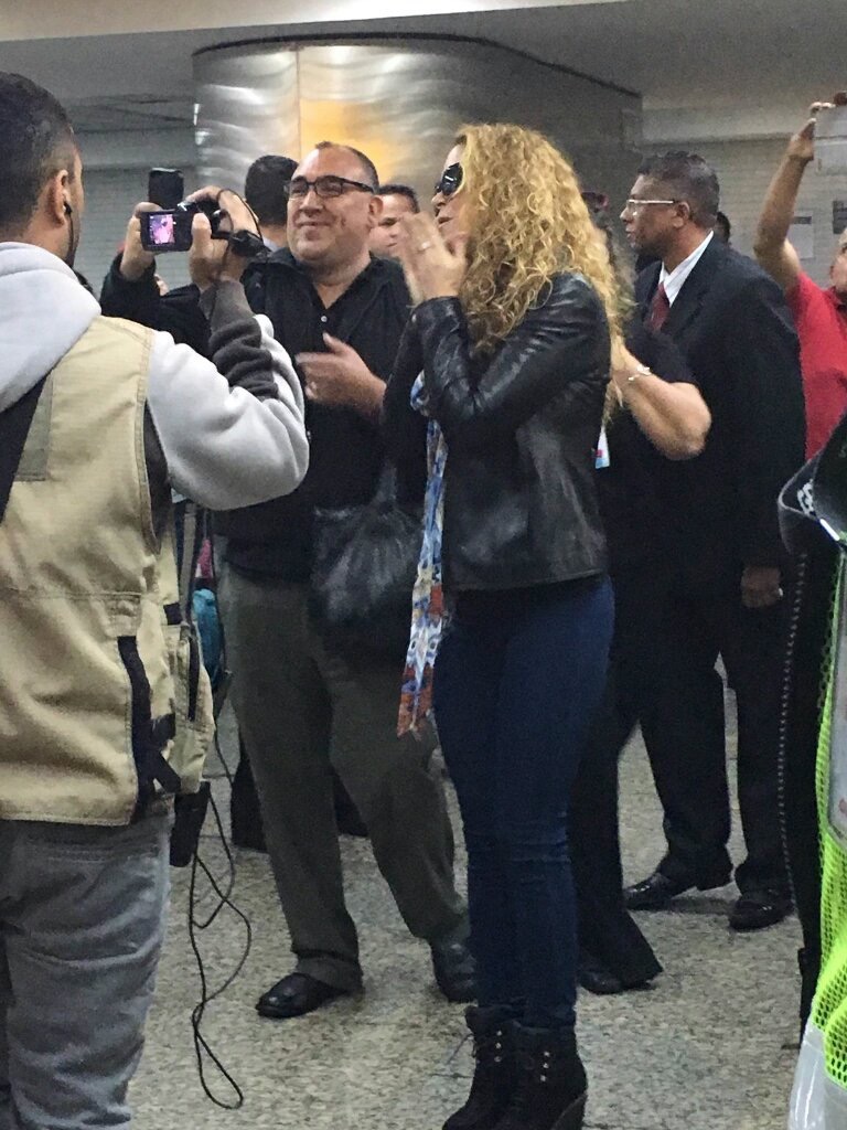 Lucero llega a BRasil