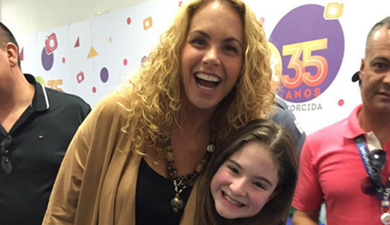Lucero ensaya Cumplices de um resgate