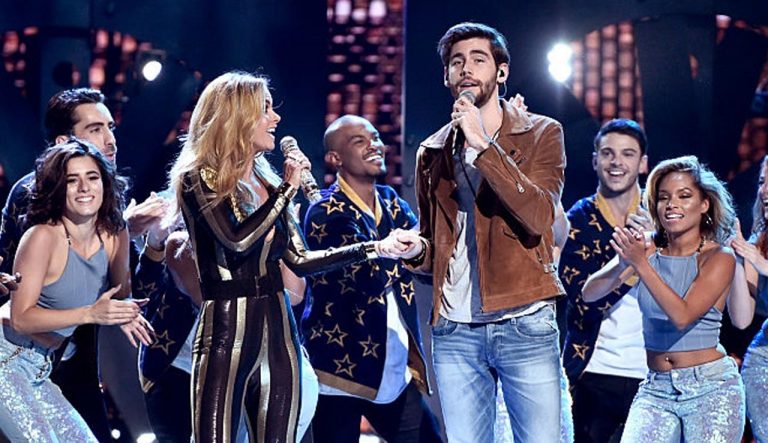 Lucero y Alvaro Soler Bajo el mismo Sol