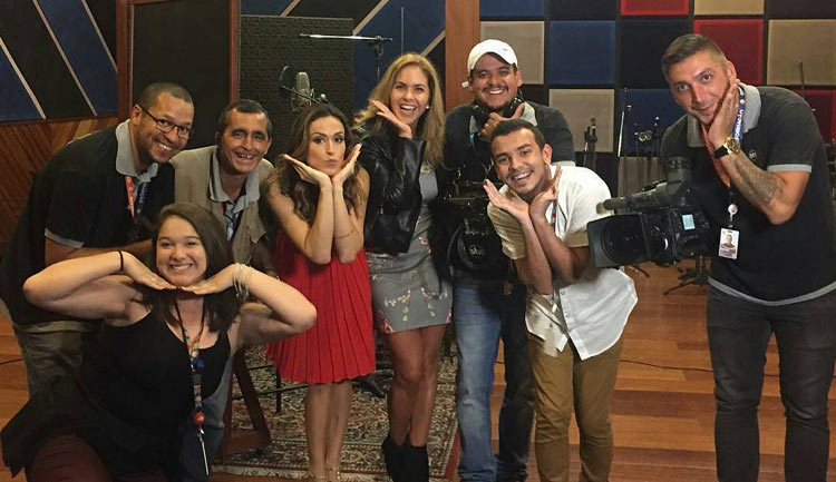 Lucero graba musicas en portugues para Brasil