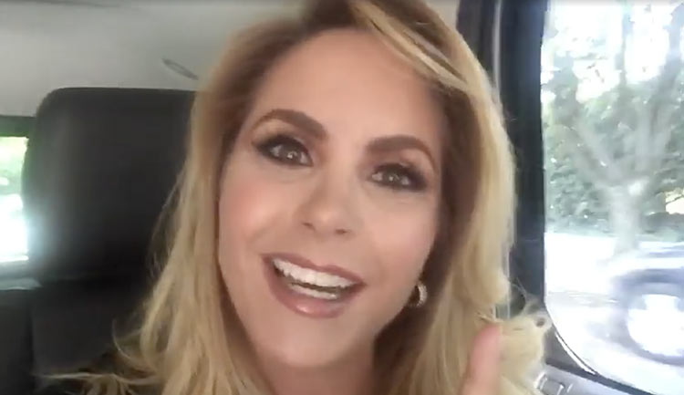 Lucero exito Enamorada con Banda