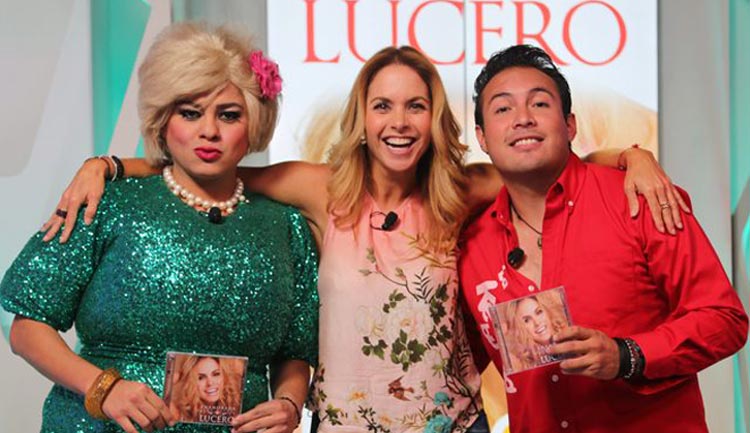 Lucero en la Ke Buena con Doña Pepona