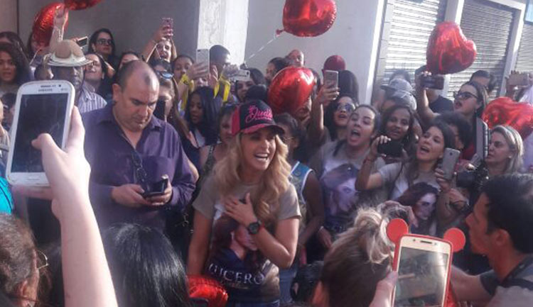 Lucero Fiesta en BRasil