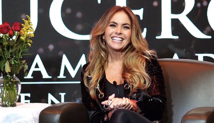Lucero U Ask Lucero