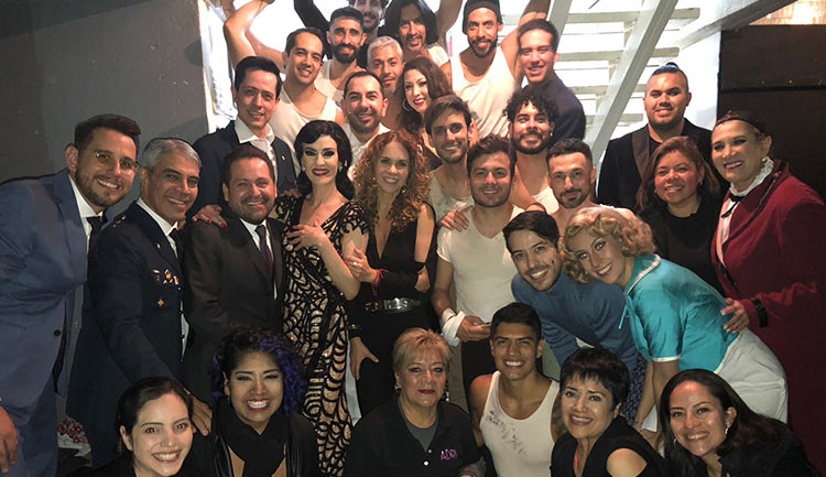 Lucero en El Beso de la Mujer Araña