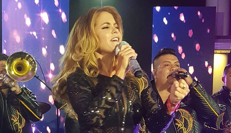 Lucero Al Aire con Paola Rojas