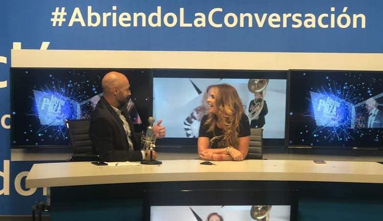 Lucero con Javier Poza