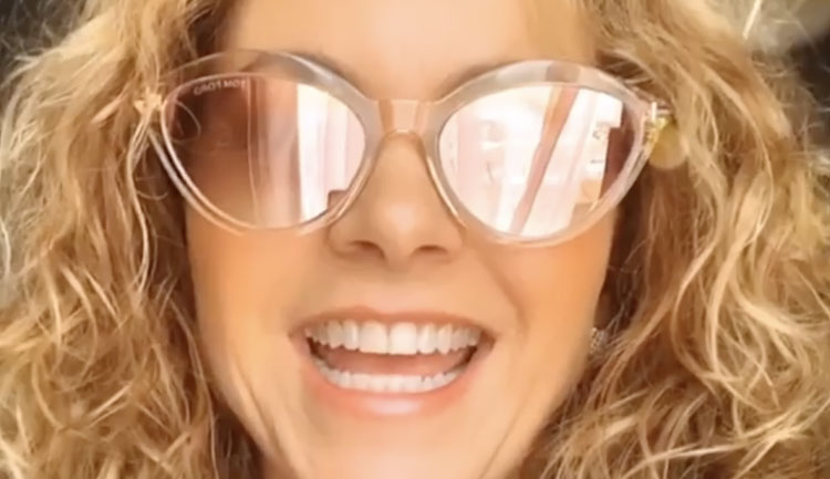 Lucero lista para Sudamérica