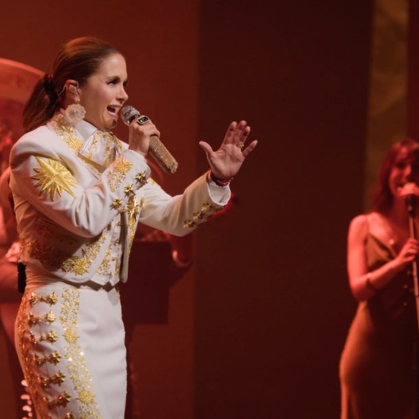 Lucero - Fuertes Declaraciones, 2 millones de reproducciones en YouTube