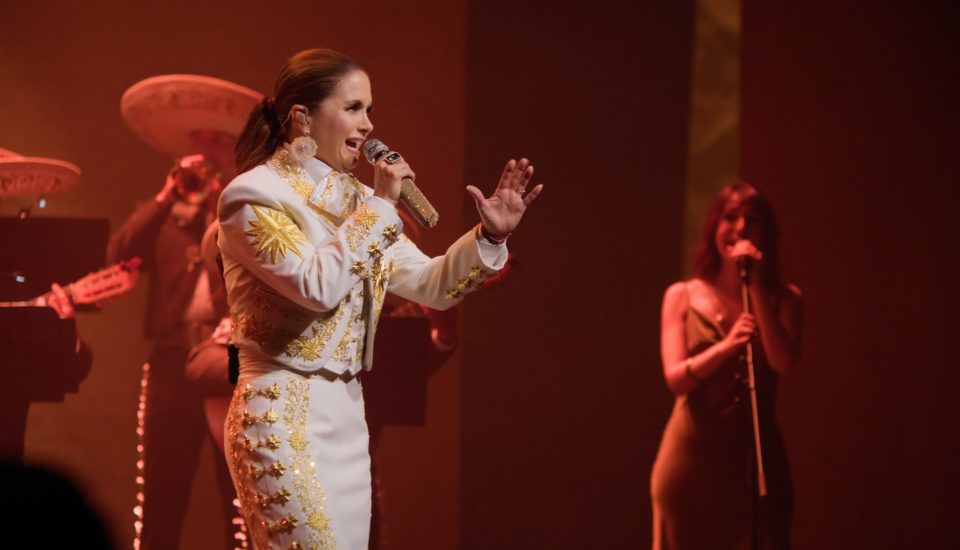Lucero - Fuertes Declaraciones, 2 millones de reproducciones en YouTube
