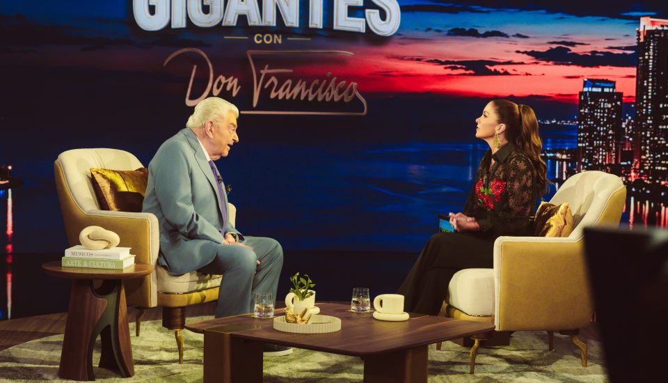 Lucero en Gigantes con Don Francisco
