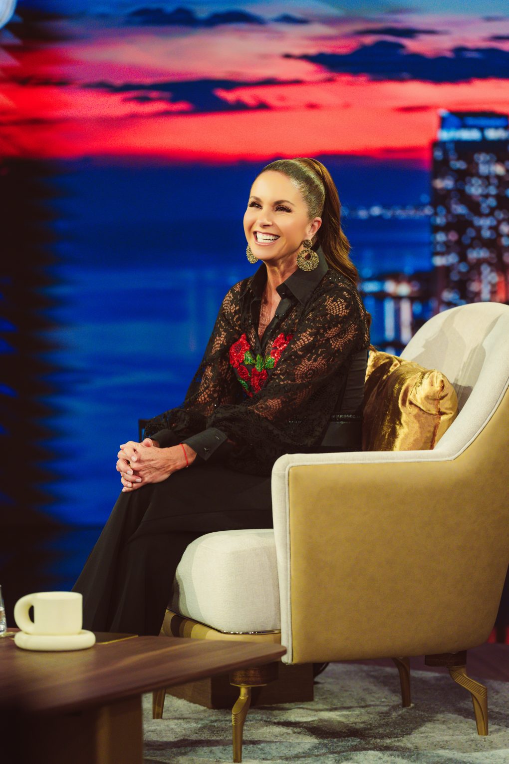Lucero en Gigantes con Don Francisco