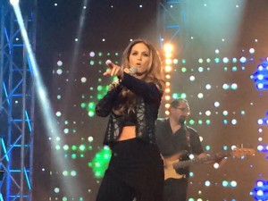 Lucero en Teletón Quito 2015