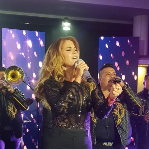 Lucero Al Aire Con Paola Rojas
