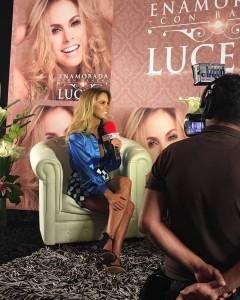Lucero presenta su nuevo disco Enamorada con banda