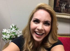 Lucero en Caras Brasil