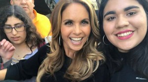 Lucero convive con fans chilenos