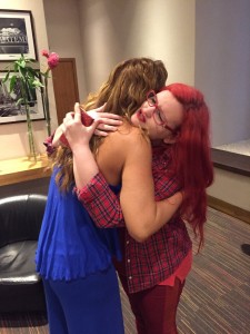 lucero-convive-con-fans-brasil-0002