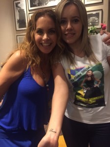 lucero-convive-con-fans-brasil-0023