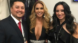 Lucero cantó el himno nacional mexicano en la pelea del Canelo Álvarez  