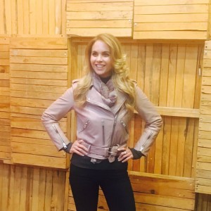 Lucero graba el disco Más Enamorada Con Banda con Luciano Luna