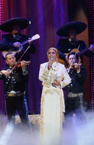 Lucero en Premios Tu Mundo